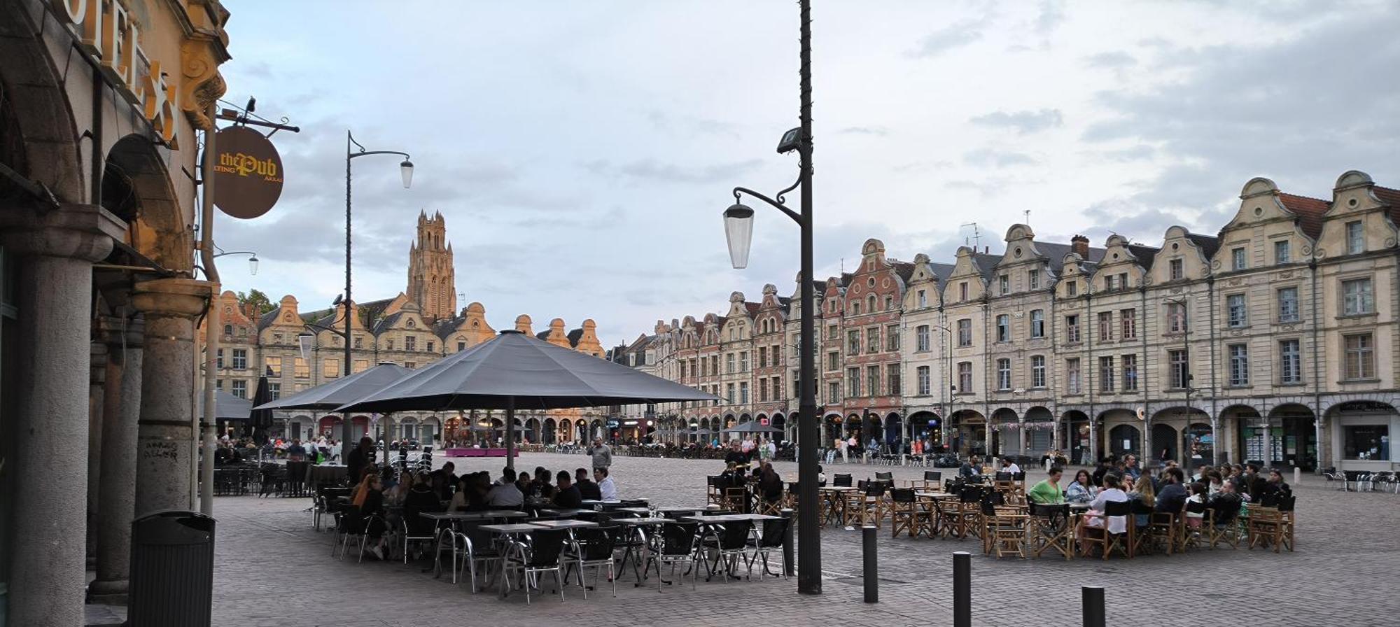L'Appart Caroline - Proche Du Beffroi อาร์ราส ภายนอก รูปภาพ